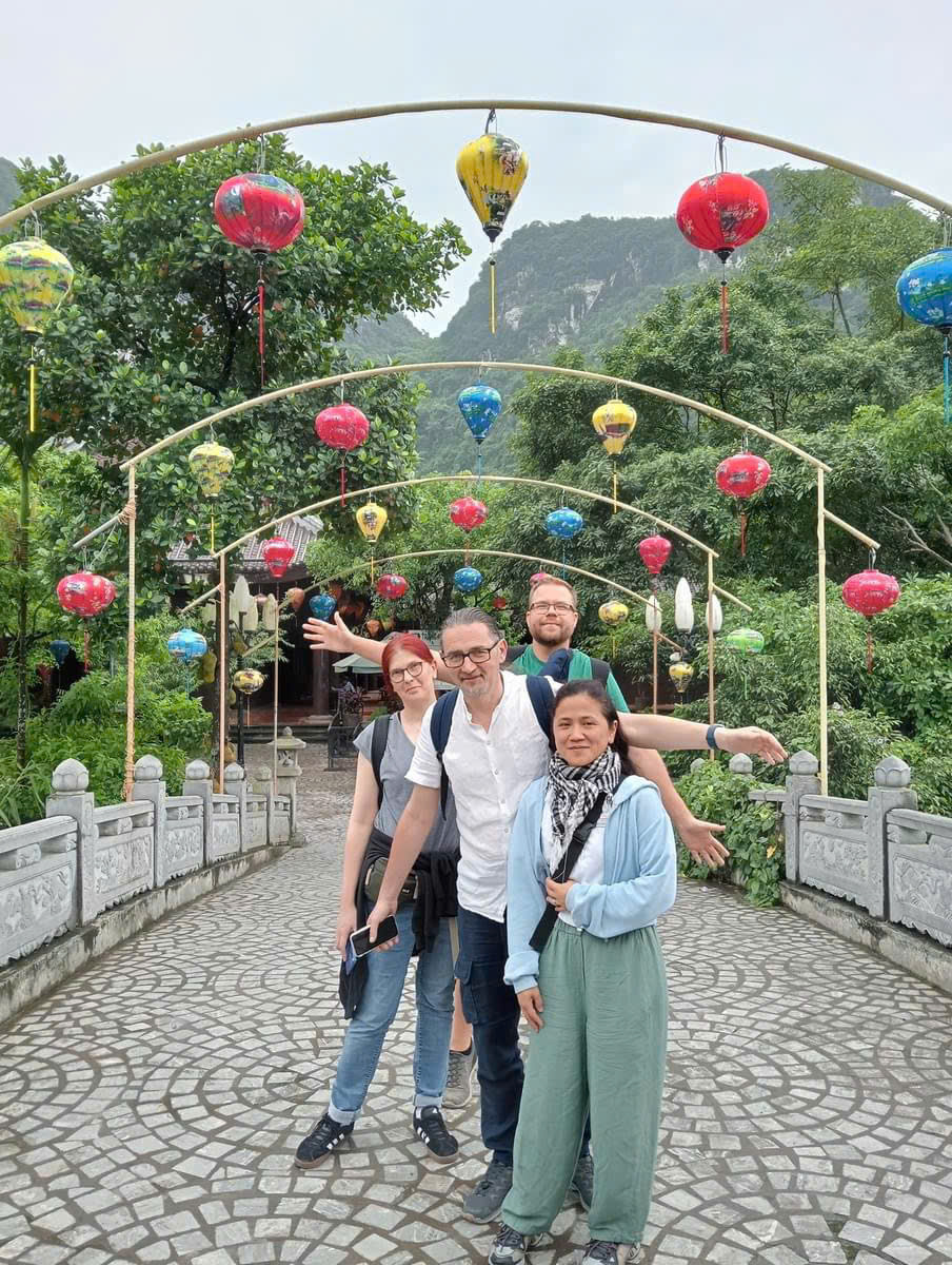 gen-h-z6870860962133_97b577791bf272c6591e9801741934d8