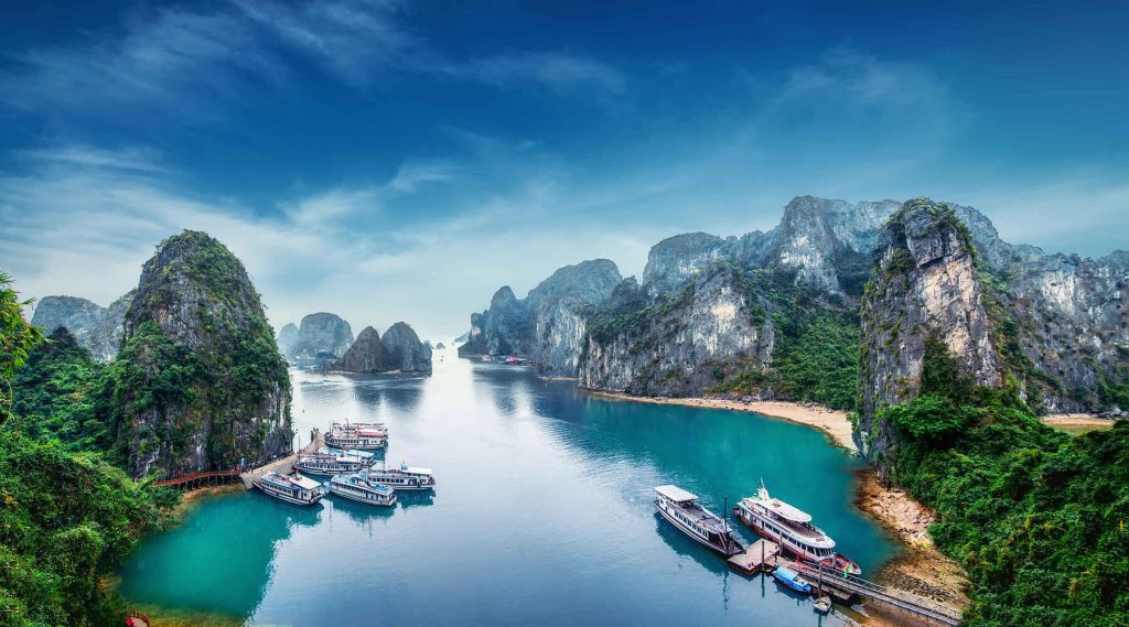 Best Vietnam tours packages 2026 showcasing iconic destinations across Vietnam.