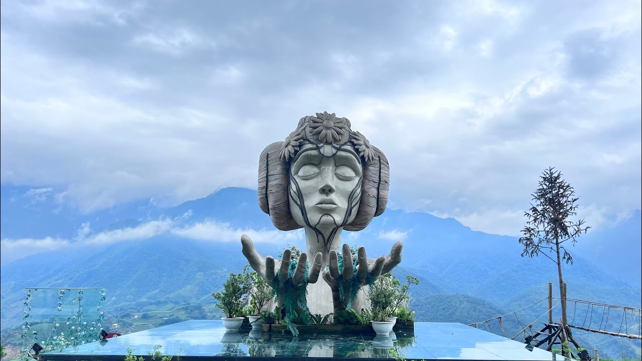 Inside Moana Sapa with photography viewpoints included in entrance fee