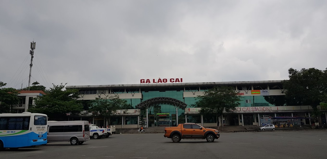 Return departures on the Hanoi to Sapa train from Lao Cai