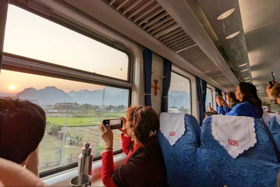 Staying flexible during your Hanoi to Sapa train journey
