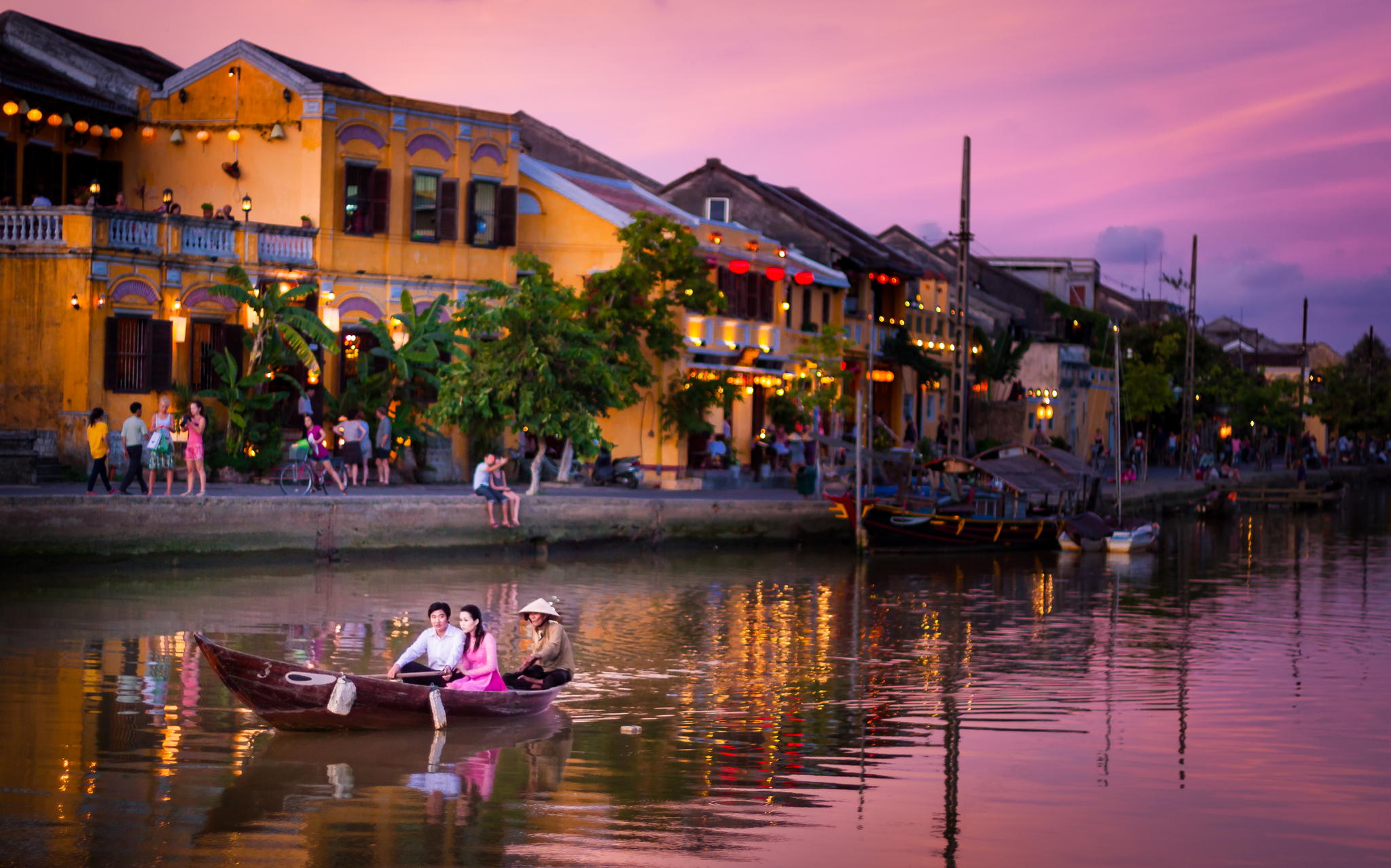 Vietnam holiday packages 2026 experiencing lantern-lit streets and heritage in Hoi An