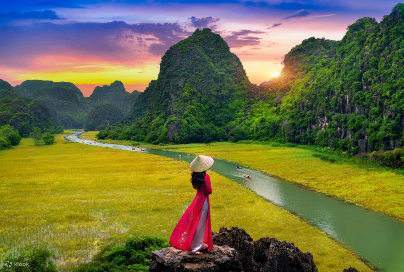 best Vietnam tours packages 2026 showcasing iconic destinations across Vietnam