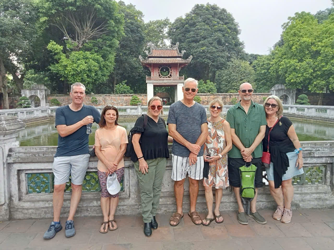 gen-h-z6895726220587_8cdb0a40efcbf16e78f7791afea43caa