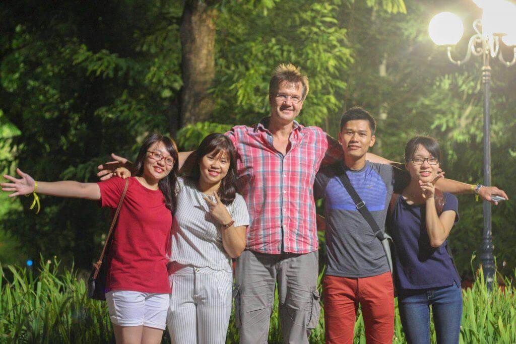 Avoiding conflict and embarrassment while respecting Vietnam etiquette for foreigners