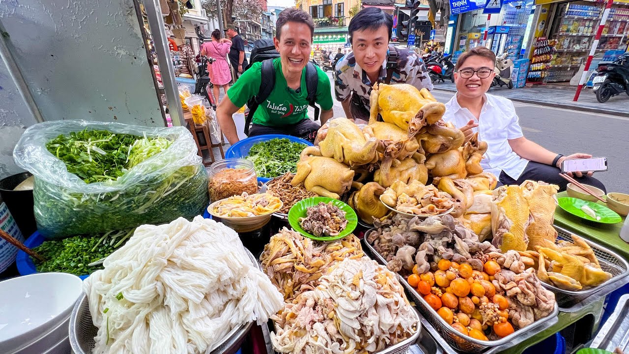 Is street food safe in Vietnam for tourists