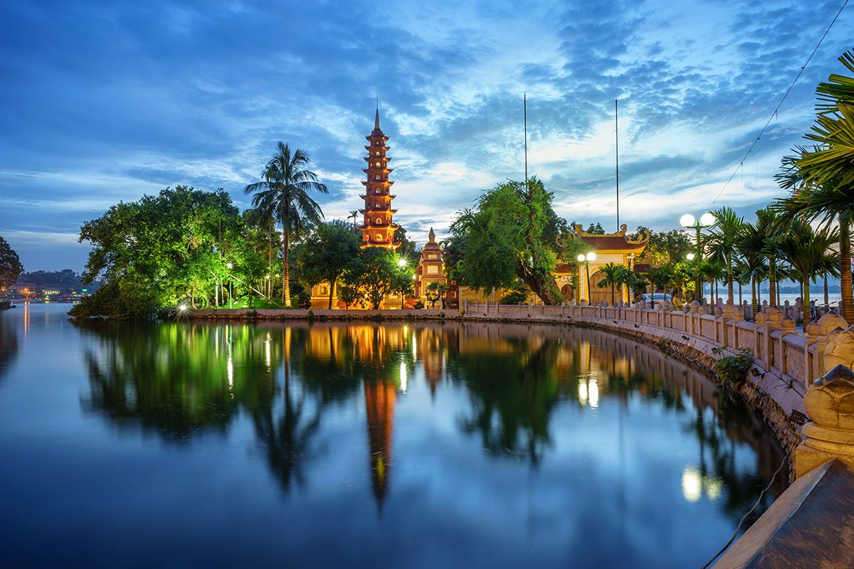 Vietnam tour from Hanoi overview showcasing a complete 10-day classic itinerary