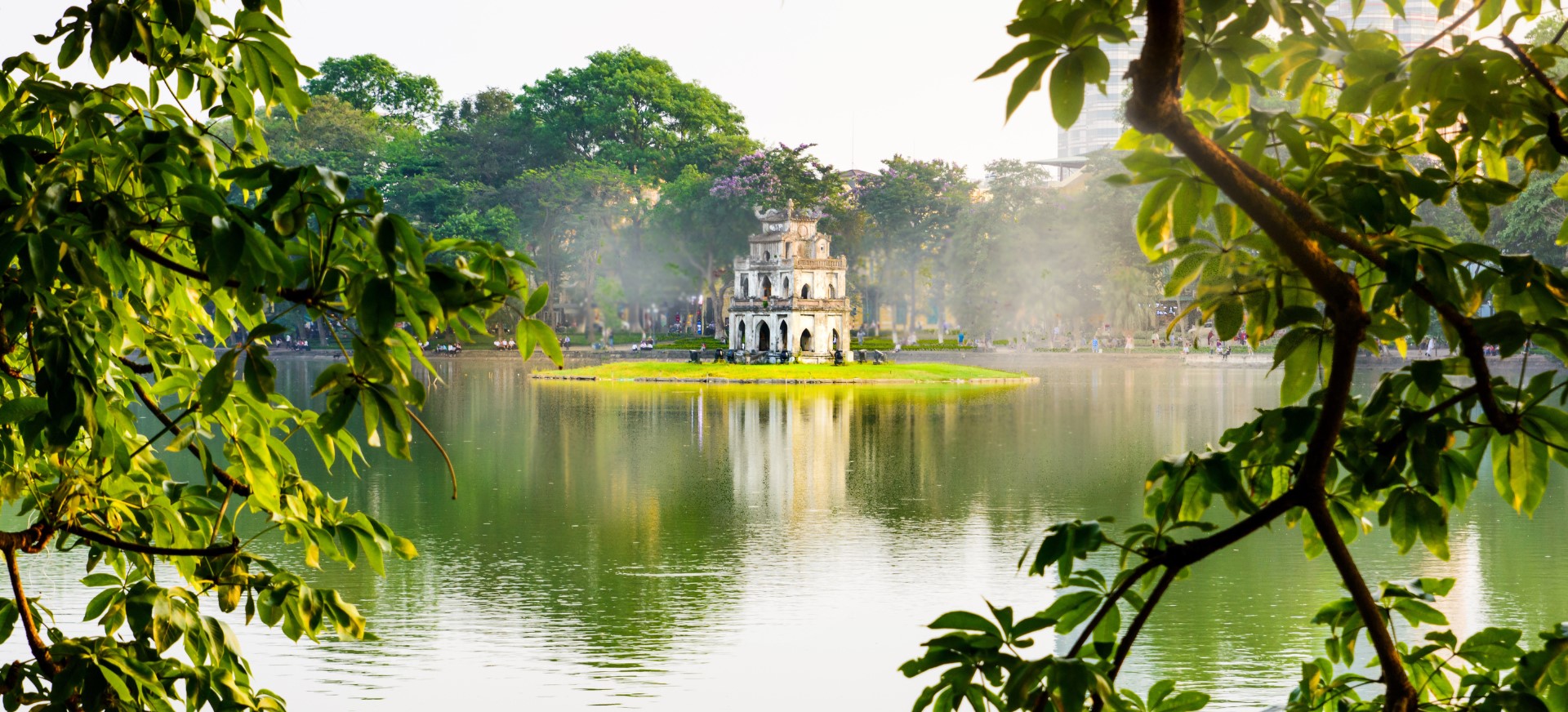 Vietnam tour from Ho Chi Minh discovering Hanoi Old Quarter and city landmarks