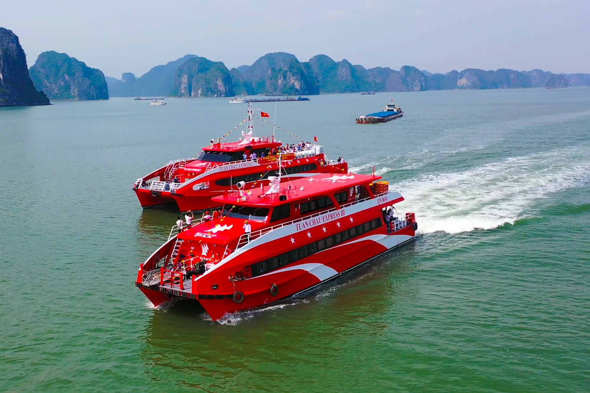 How to get to Vietnam island getaways by ferry and speedboat