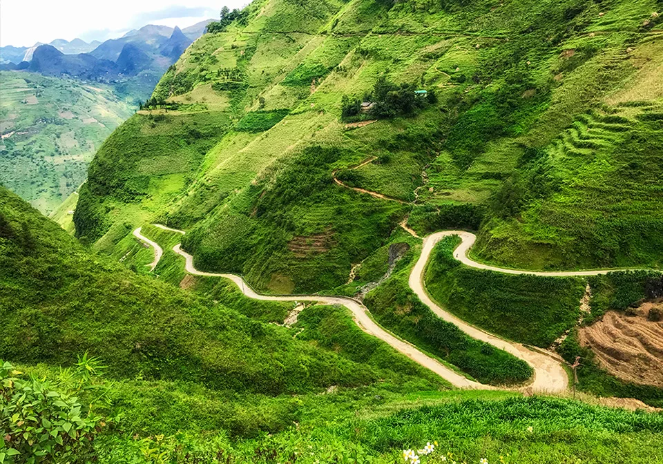 Limestone mountains along the Ha Giang loop trekking route