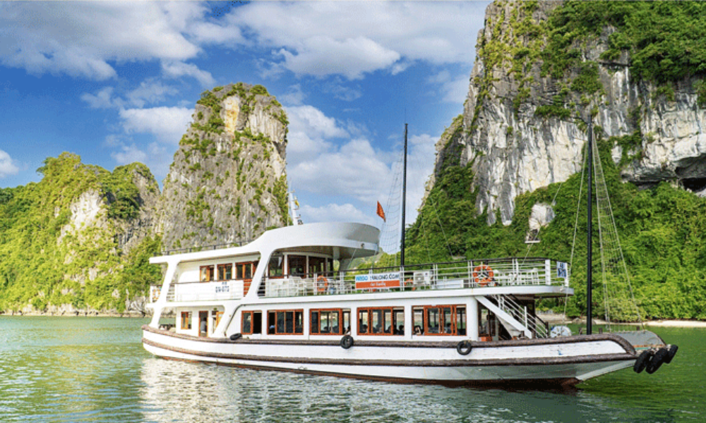 Booking-Halong-Bay-cruise-1