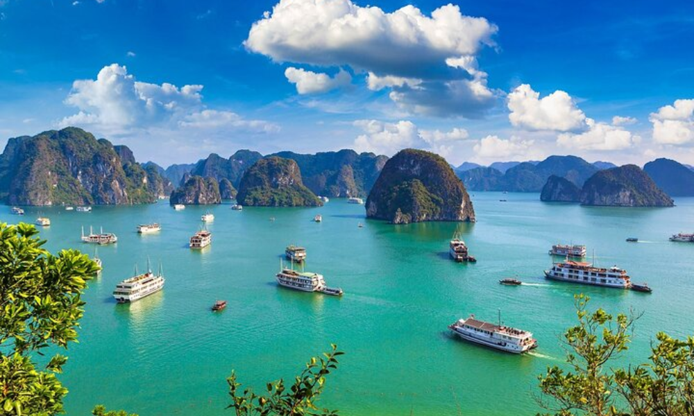 Booking-Halong-Bay-cruise-6