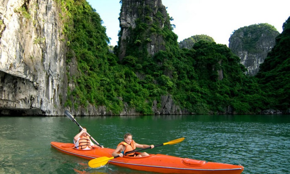 halong-bay-overnight-cruise-7