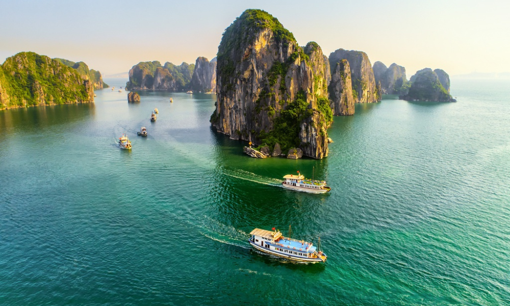 halong bay overnight cruise