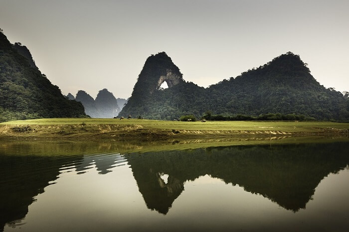 Chiem_nguong_nui_Mat_Than_doc_nhat_vo_nhi_cua_Viet_Nam_o_Cao_Bang_8a