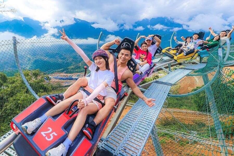 Sapa Half Day: Alpine Coaster & Best View Coffee Tour
